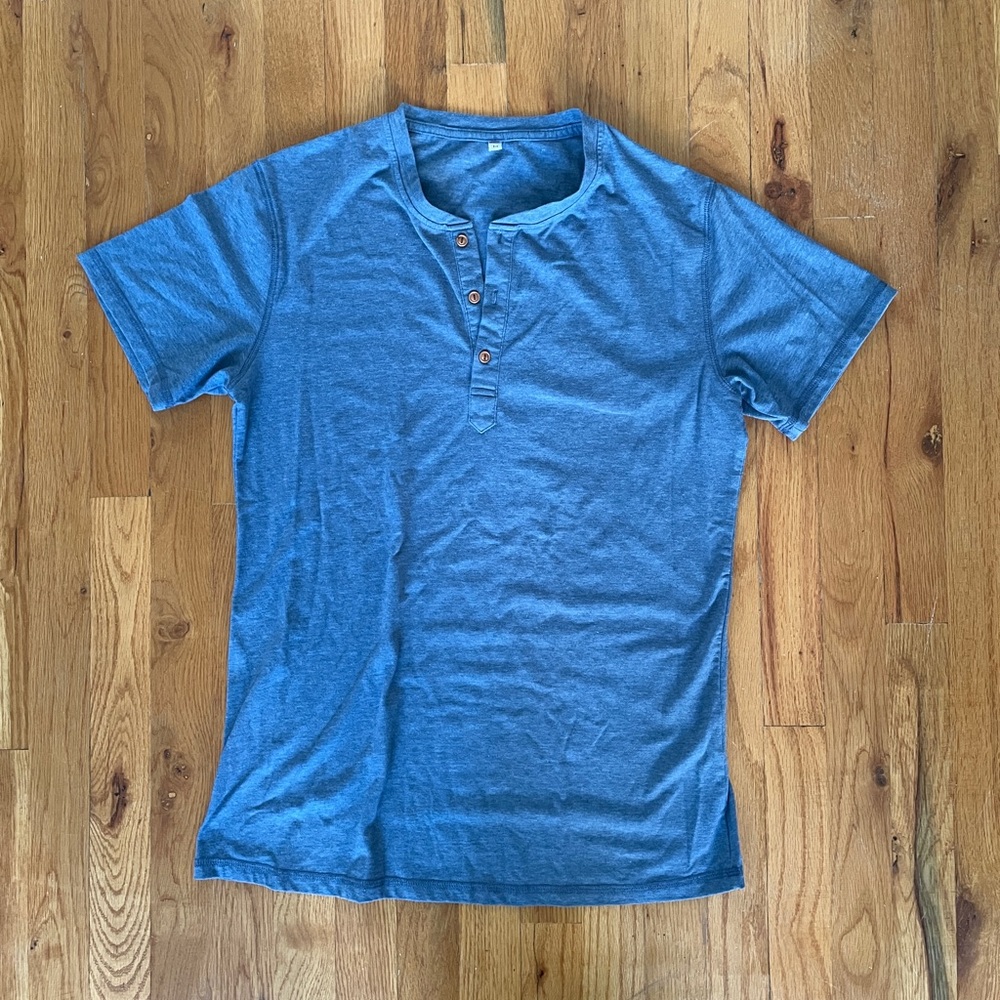 Mens short sleeve blue Henley M